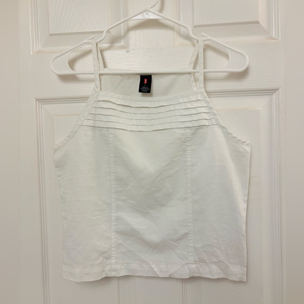 Levi's White Crop Pleated Top - Picture 2 of 9